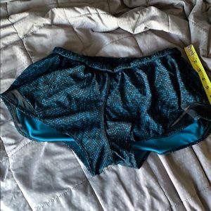 Lululemon hotty hot short